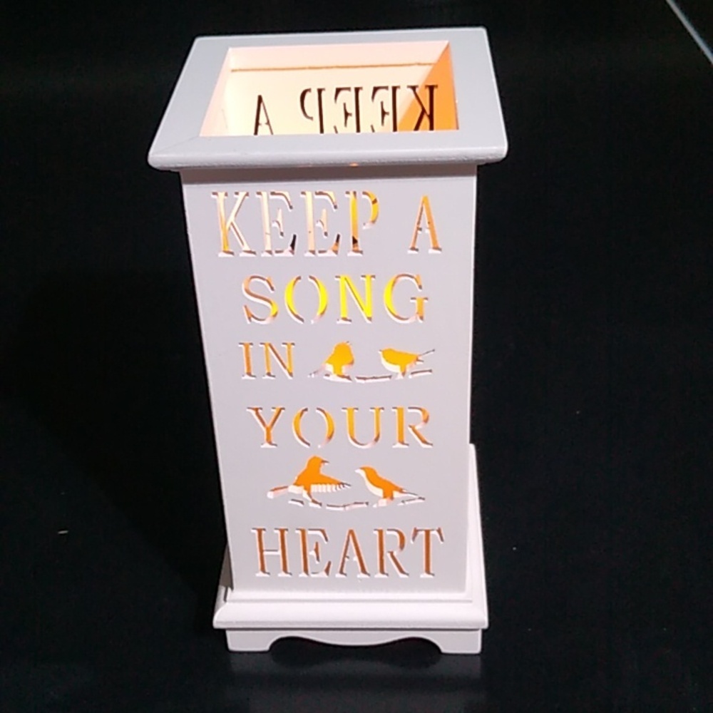 Wooden battery operated table lamp nightlight "KEEP A SONG IN YOUR HEART" DECOR